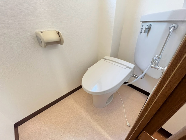 京阪本線 大和田駅 徒歩5分 3階建 築28年のトイレ写真
