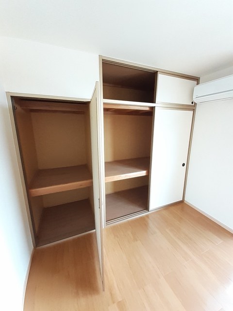 菊池市 2階建 築31年の内装写真