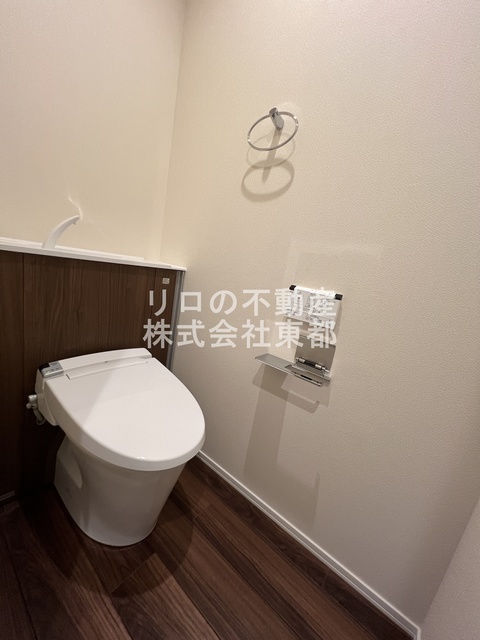 トイレ　洗浄・暖房便座付です！