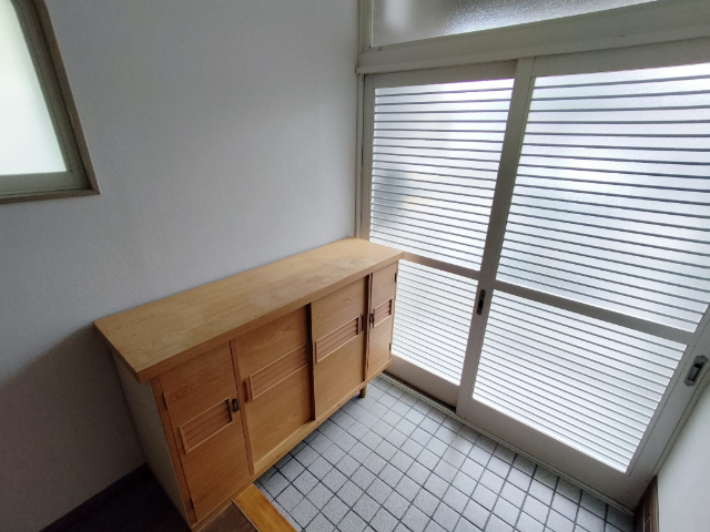 貸家 新宮松元5-7の玄関写真