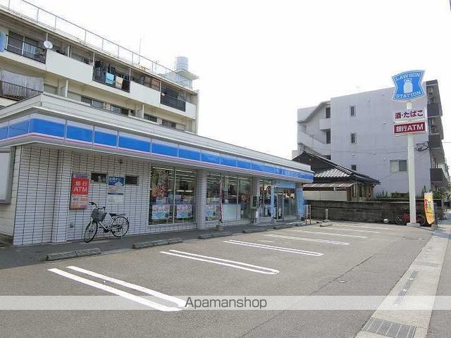 コンビニ　ローソン下荒田４丁目店（コンビニ）まで193m
