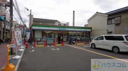 コンビニ　ファミリーマート茨木中総持寺町店（コンビニ）まで572m