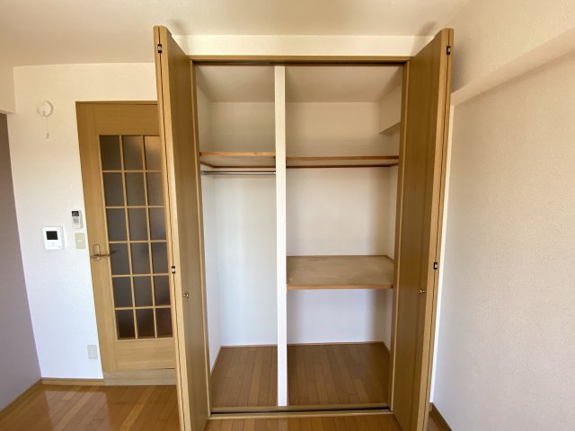 サンプラスIIIの内装写真