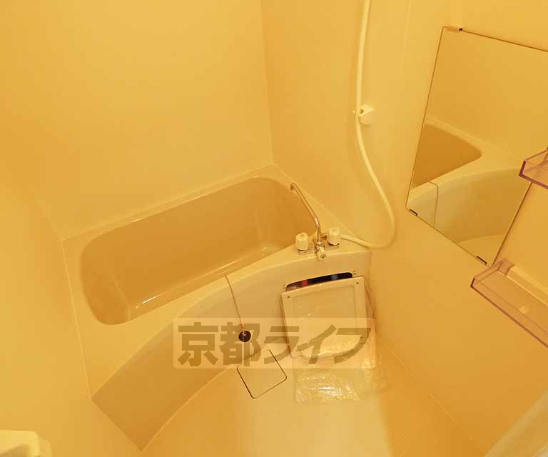 バス・シャワールーム　きれいな浴室です。