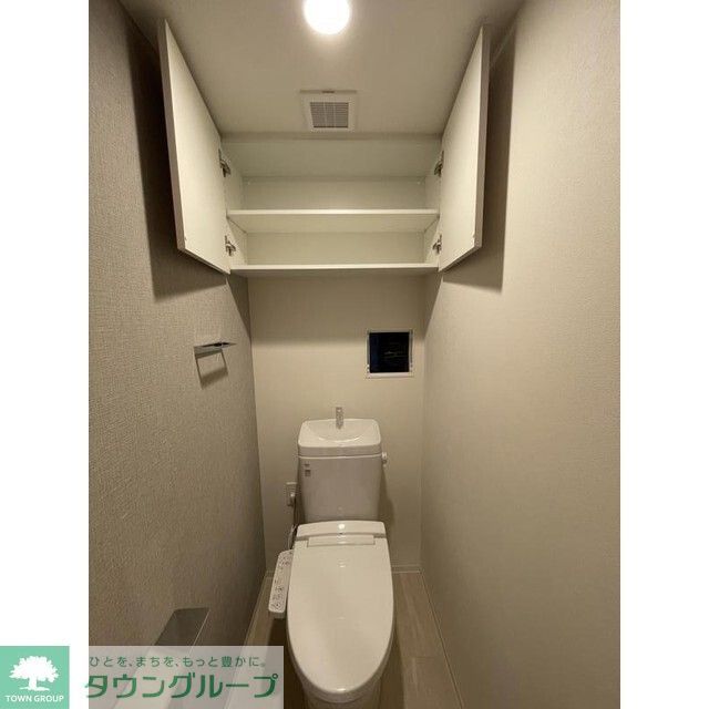 コンフォリア・リヴ博労町一丁目Qのトイレ写真