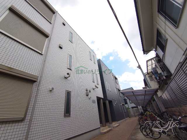 ヘリテージ椎名町 B棟の外観写真