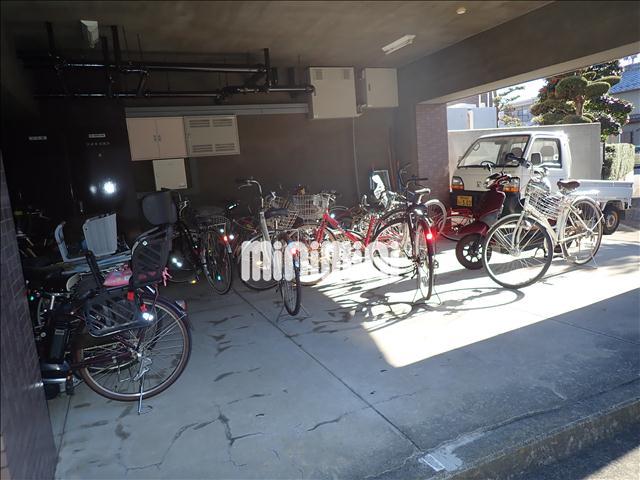 駐車場　駐輪場