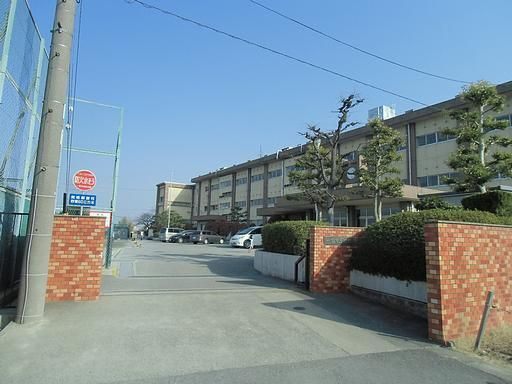 小学校　一宮市立浅野小学校（小学校）まで700m