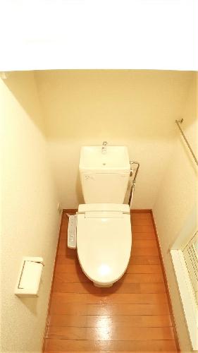レオパレスブルージュのトイレ写真