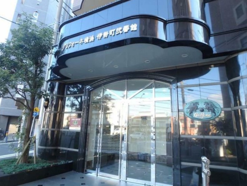 グリフォーネ横浜伊勢町弐番館の外観写真
