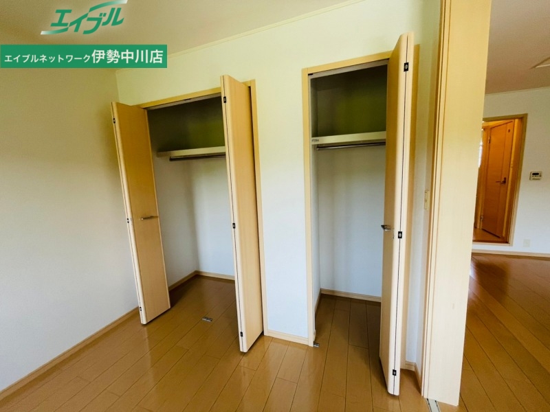 収納　同型タイプ画像