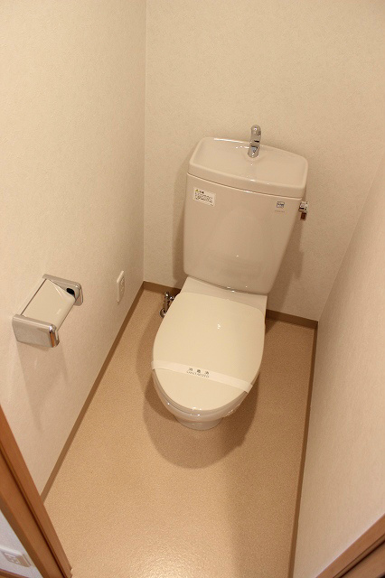 プレサンス京都烏丸NEXTのトイレ写真