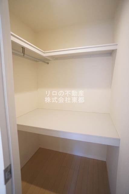 収納　※補修前のお写真です