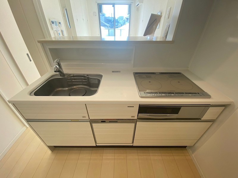 キッチン　※別部屋参考写真です。