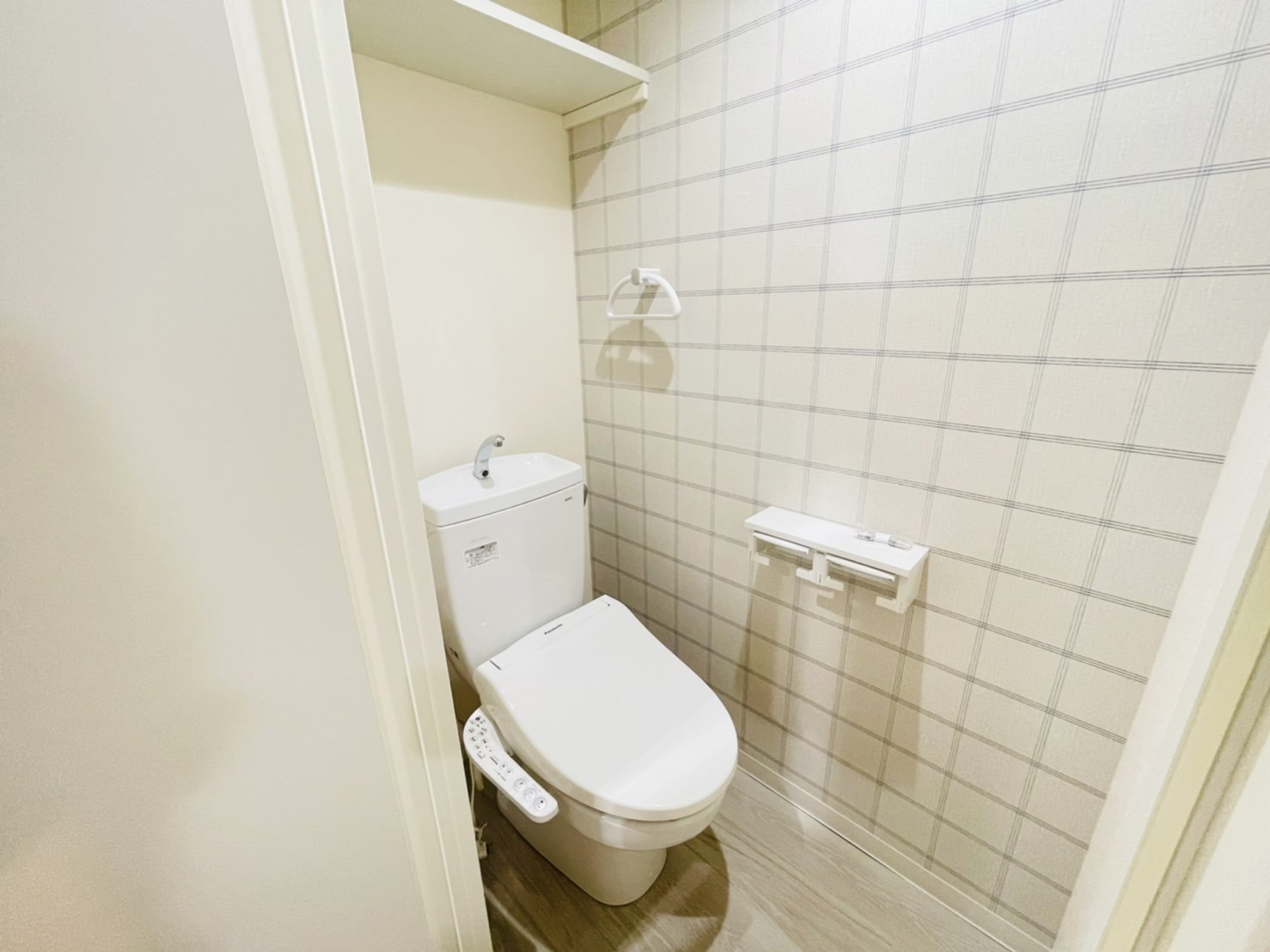 地下鉄南北線 幌平橋駅 徒歩9分 4階建 築6年のトイレ写真