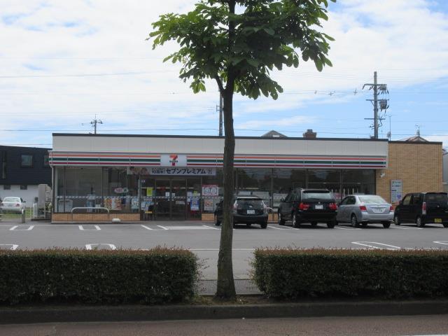 コンビニ　セブン-イレブン 金沢久安２丁目店（コンビニ）まで560m