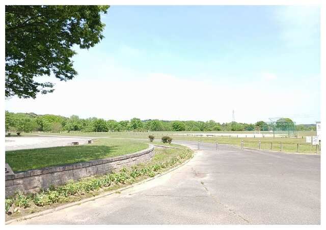 その他　河川敷運動公園（その他）まで1200m