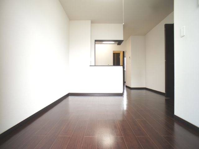 リバレインの居間写真