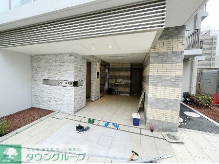 エントランス　エントランス