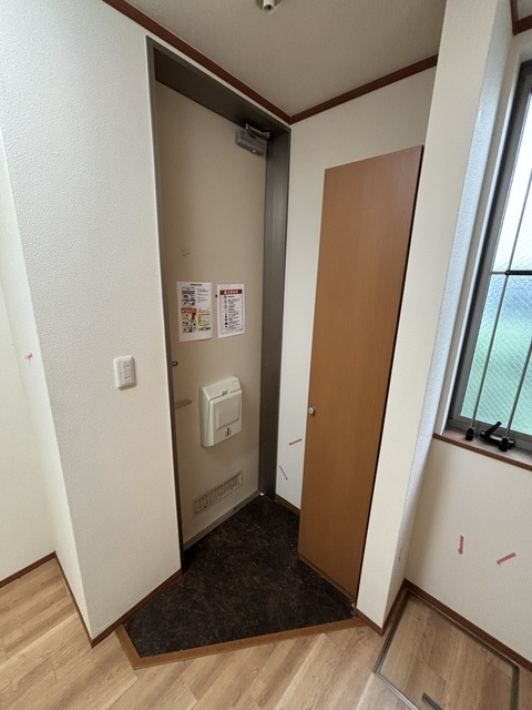 ＪＲ中央線 東中野駅 徒歩3分 2階建 築23年の玄関写真