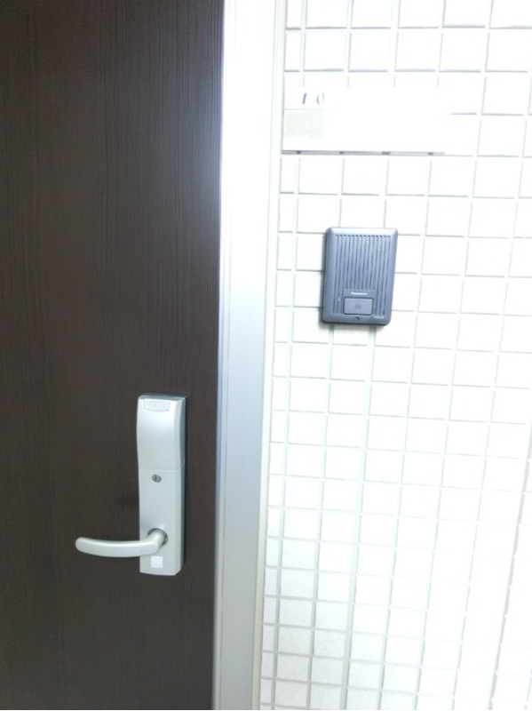 玄関　図面と現状に相違がある場合には現状を優先