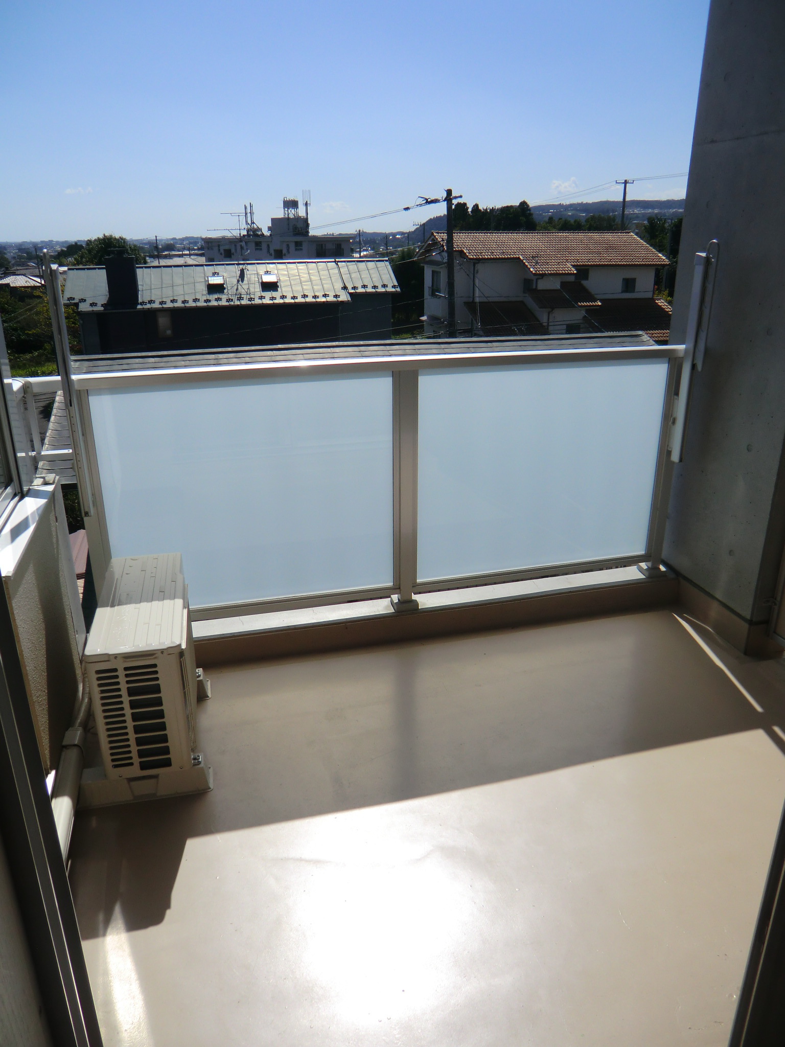 バルコニー　写真は3階