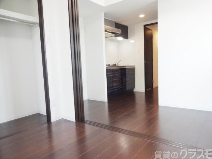 居室・リビング　２部屋続きで広々です。