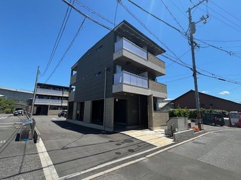 レイル　ヤード　中山　Iの建物外観