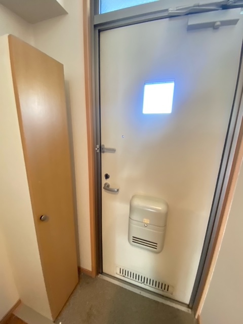 玄関　別号室の参考写真です
