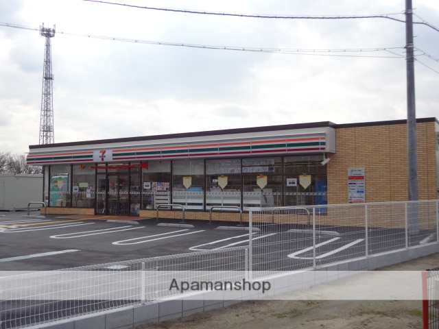 コンビニ　セブンイレブン（コンビニ）まで1839m