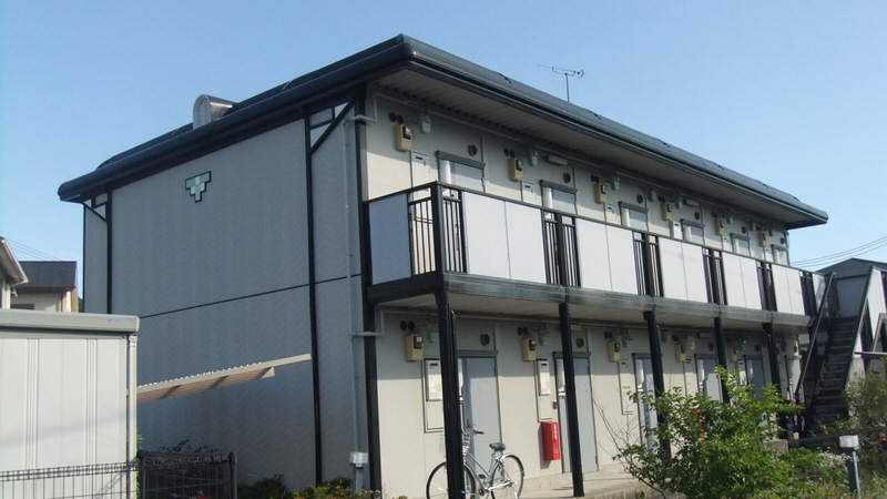 神戸市須磨区多井畑東町のアパートの建物外観