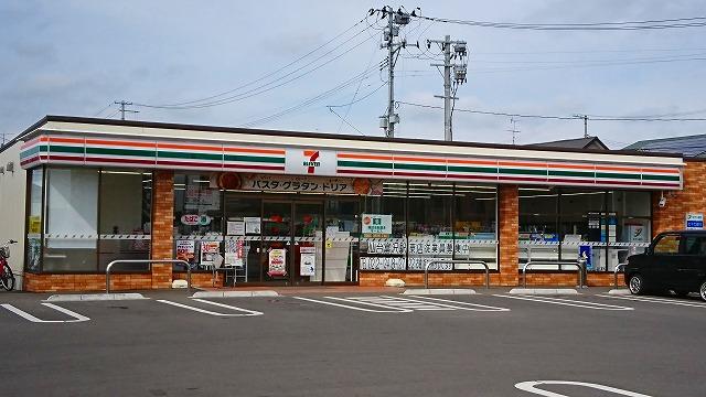 コンビニ　セブンイレブン 富沢駅東店（コンビニ）まで220m