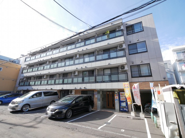 北海道札幌市中央区南七条西１０（マンション）の賃貸物件の外観