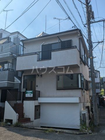 師岡町１２３貸家の建物外観