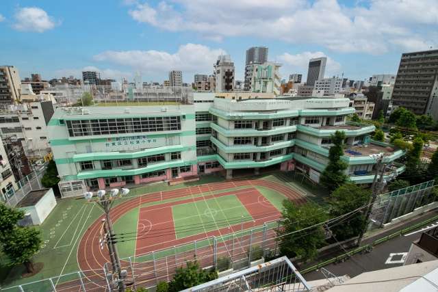 【リバーレ浅草ウエストの小学校】