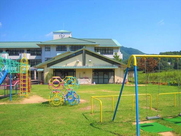 【ビレッジハウスつるみ1号棟の幼稚園・保育園】