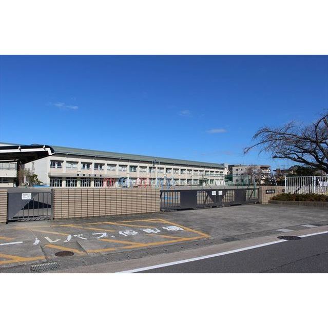 小学校　柳津小学校（小学校）まで980m