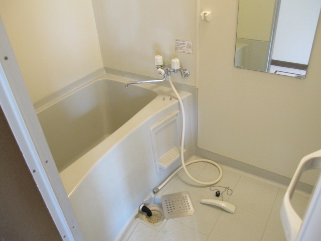 バス・シャワールーム　バス