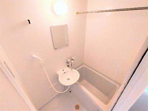 バス・シャワールーム　設備・使用は号室により異なる為、現況を優先致します。