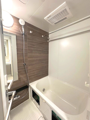 バス・シャワールーム