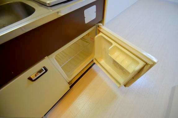 その他設備　冷蔵庫付き。買わなくていいですね。