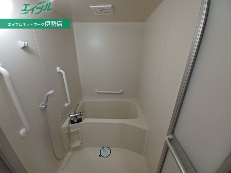 バス・シャワールーム　同型参考写真