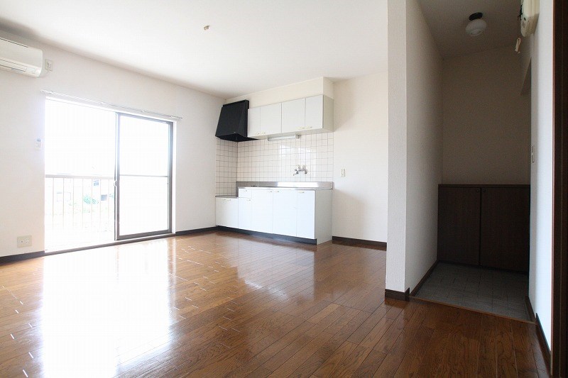 居室・リビング　※同設備の部屋参照