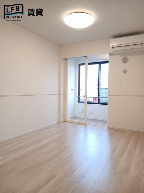 居室・リビング　※同間取り別物件の写真です。