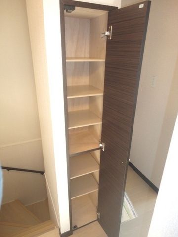 玄関　シューズボックス