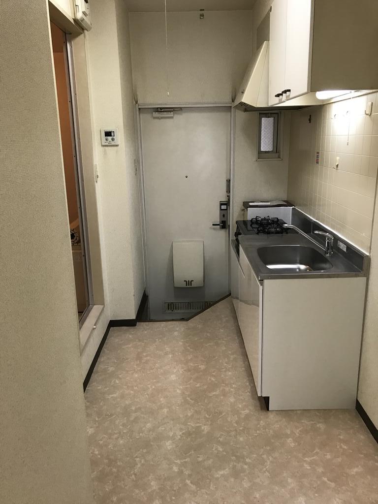 ラポール津田沼Aの玄関写真