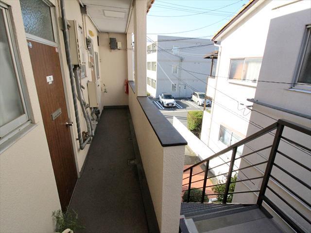 その他　松山市朝生田町　コーポ中島　通路