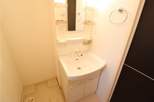 洗面設備　洗髪洗面化粧台