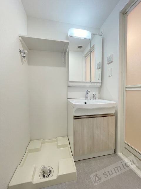 洗面設備　洗面脱衣所付き！独立洗面台が便利です♪♪