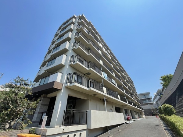 建物外観　エレベーター・オートロック付き！